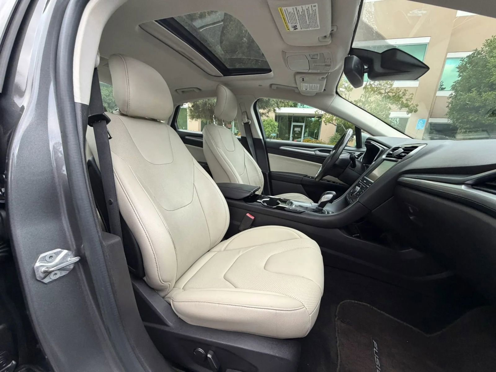 Used 2014 Ford Fusion Energi Titanium w/ Driver Assist Package FWD image 12