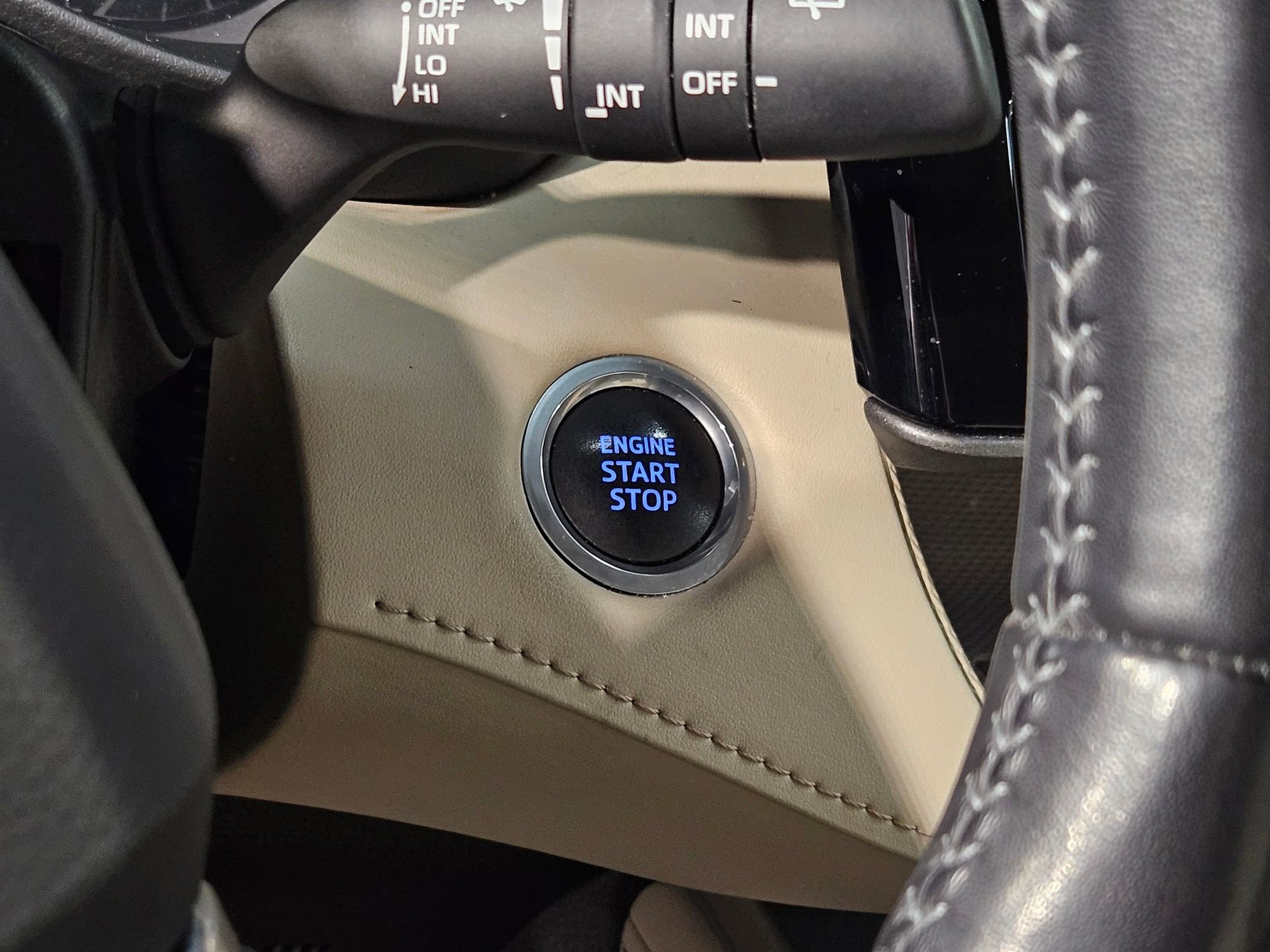 Used 2020 Toyota Highlander Limited image 35