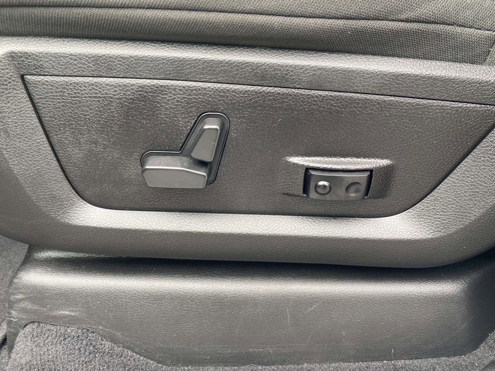 Certified 2024 RAM 2500 Big Horn w/ Bed Utility Group image 26