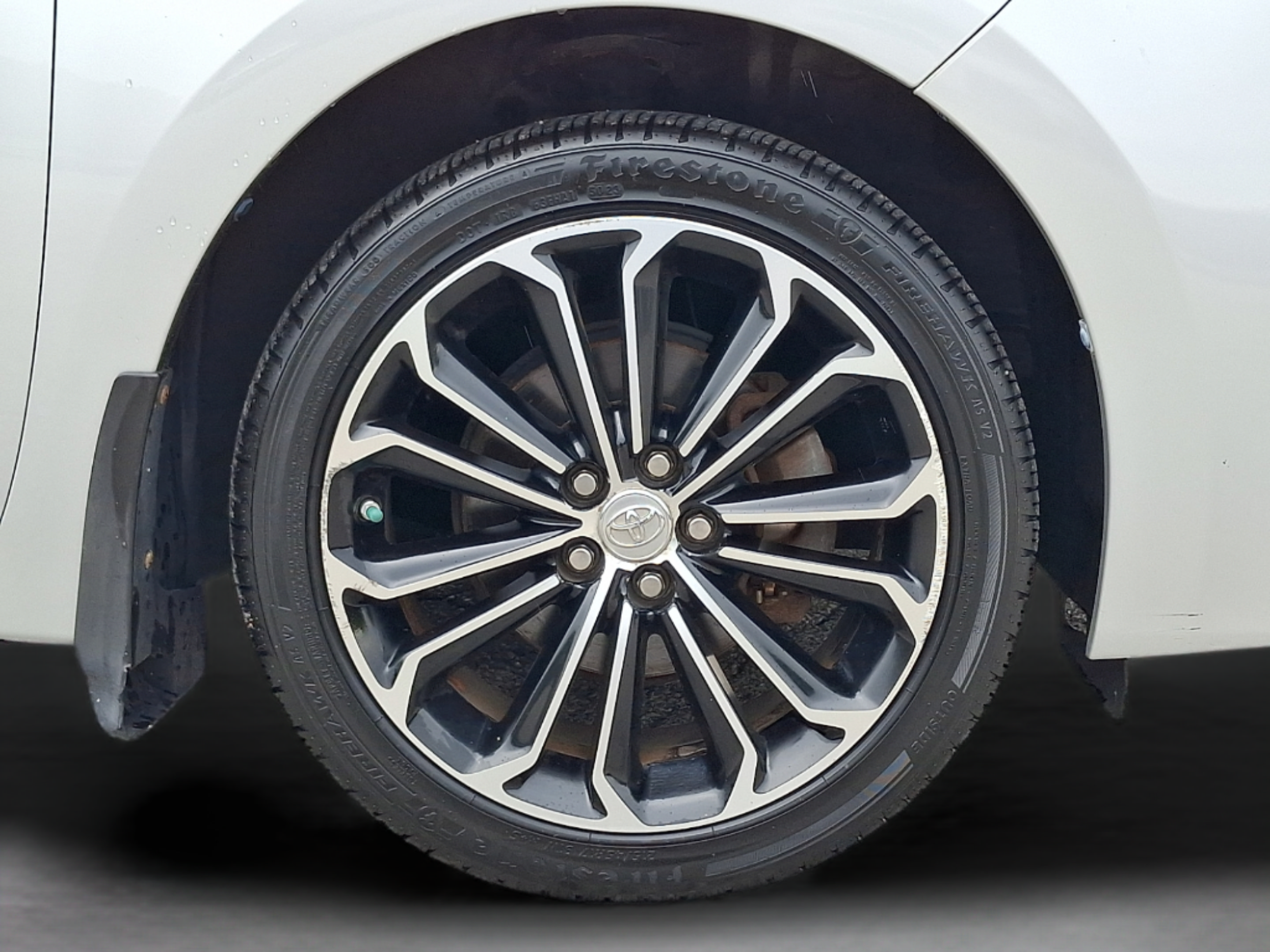 Used 2015 Toyota Corolla S FWD image 25