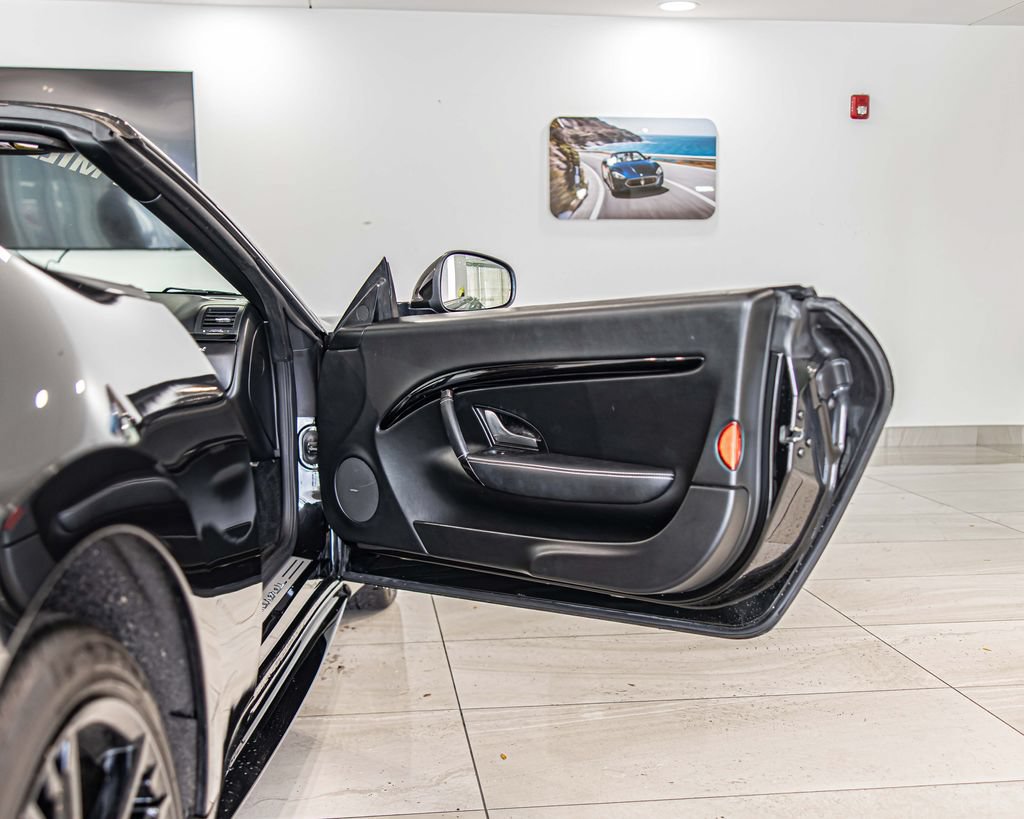 Used 2015 Maserati GranTurismo Sport RWD image 33