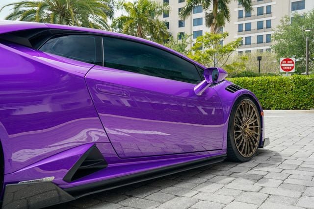 Used 2021 Lamborghini Huracan EVO image 28