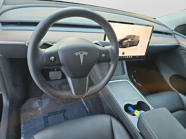 Used 2023 Tesla Model Y Long Range AWD/4WD image 15