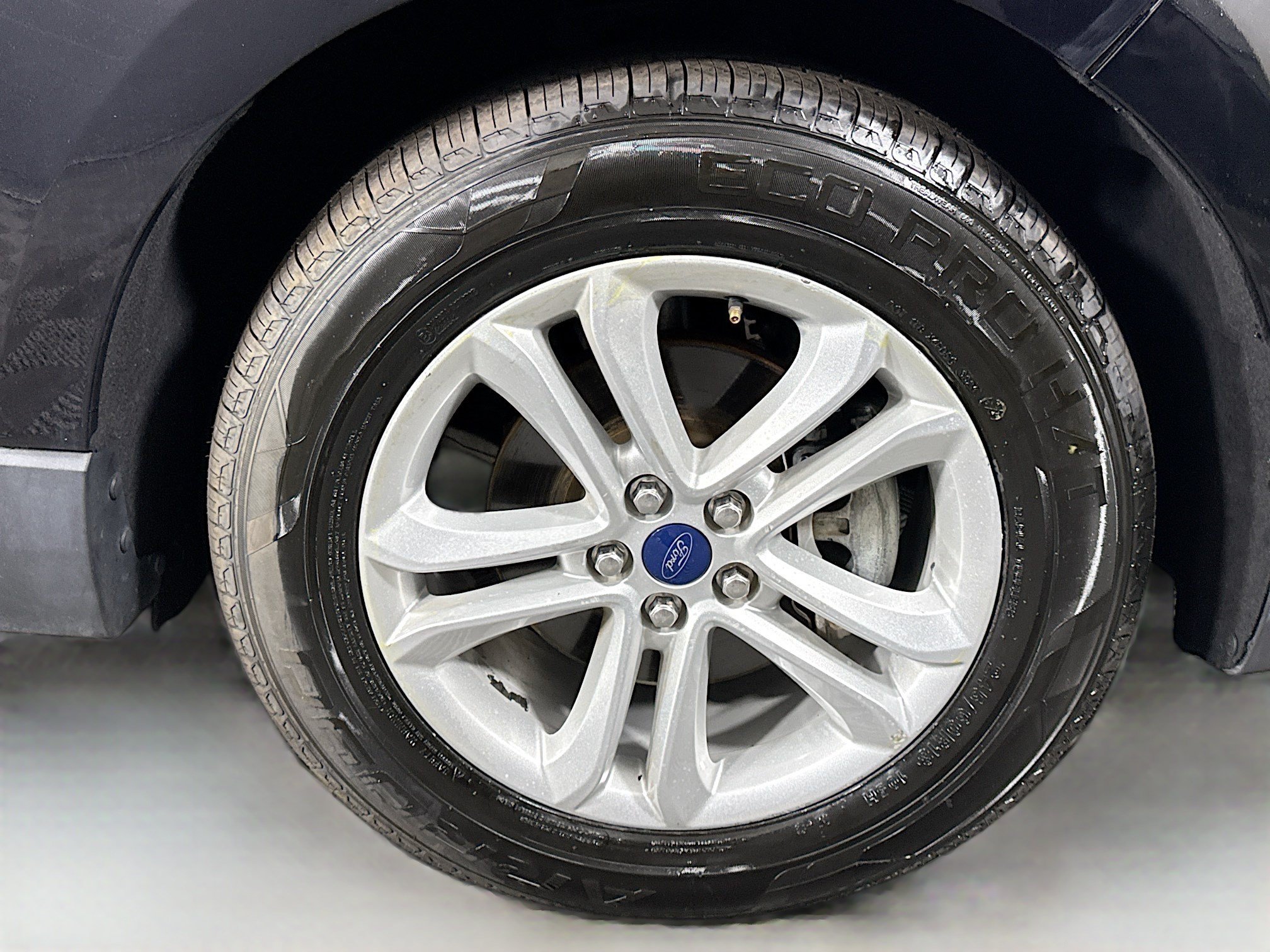 Used 2020 Ford Edge SEL FWD image 32