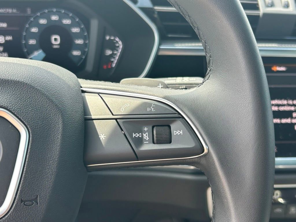 Used 2025 Audi Q3 2.0T Premium w/ Convenience Package image 24