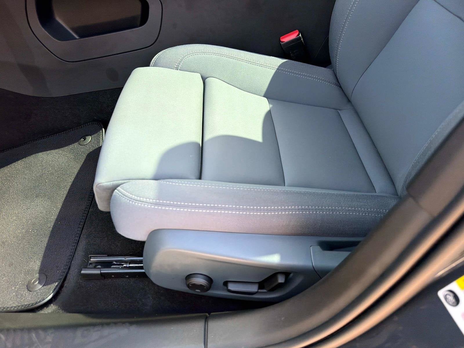 Used 2024 Polestar Polestar 2 RWD image 17