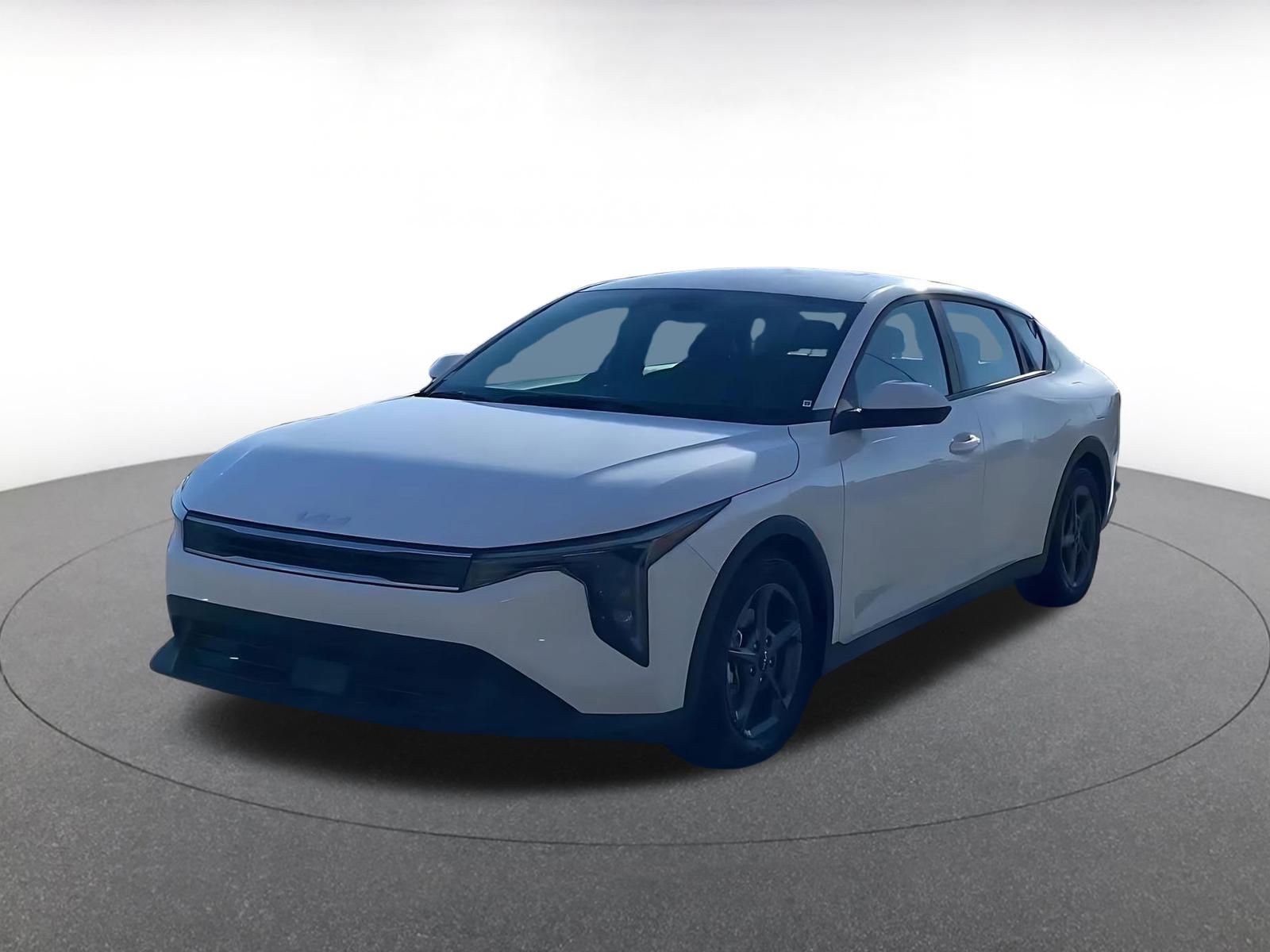 Used 2025 Kia K4 LXS image 7