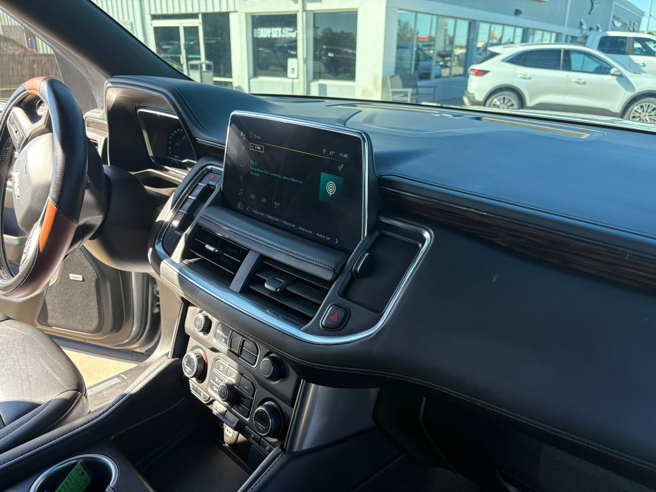 Used 2023 Chevrolet Tahoe LT w/ Luxury Package image 76