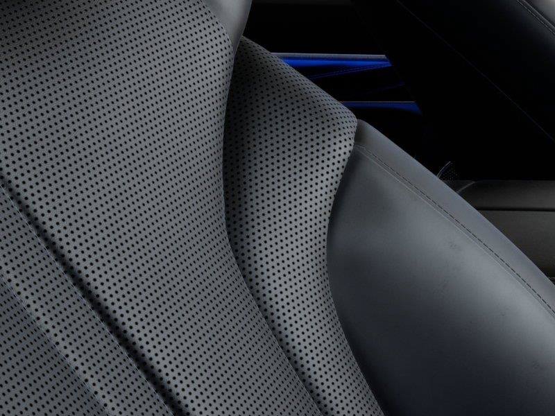 New 2027 Genesis GV80 2.5T AWD/4WD image 17