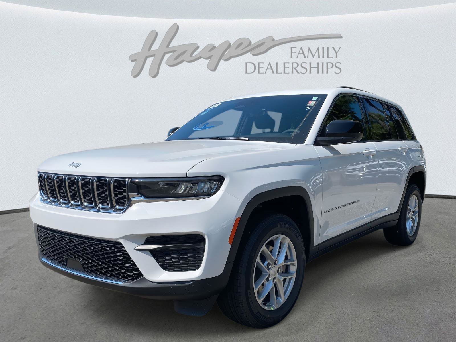 New 2025 Jeep Grand Cherokee Laredo X w/ Luxury Tech Group I image 23