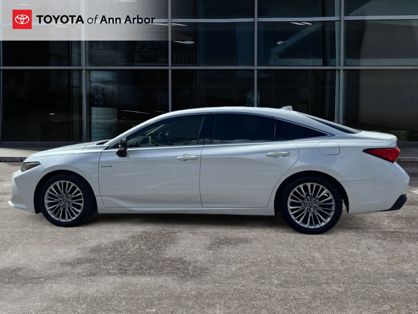 Used 2019 Toyota Avalon Limited w/ Advanced Safety Package image 10