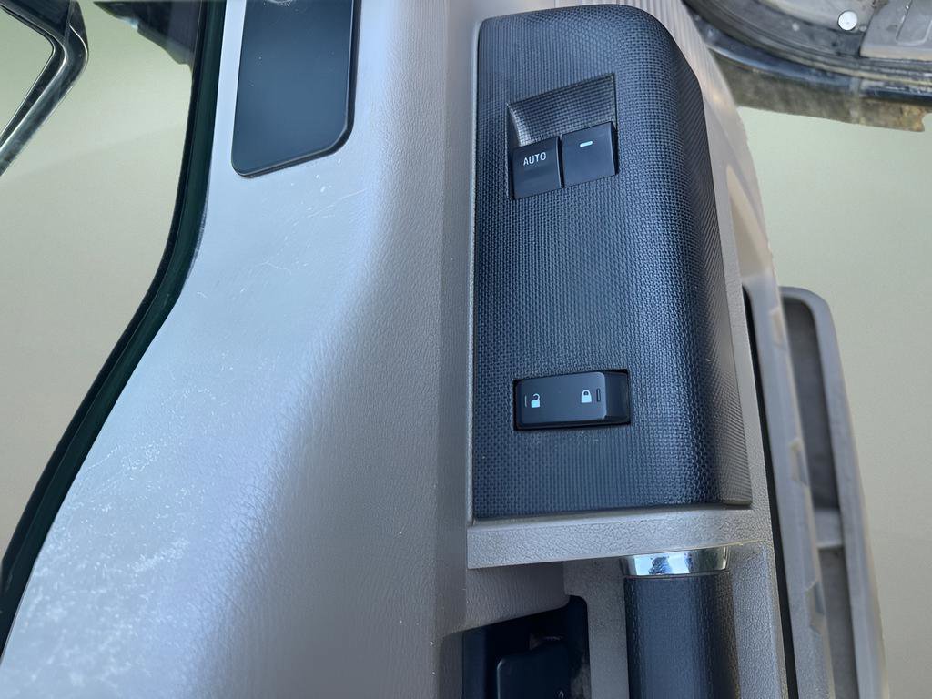 Used 2009 Ford F350 XLT image 14