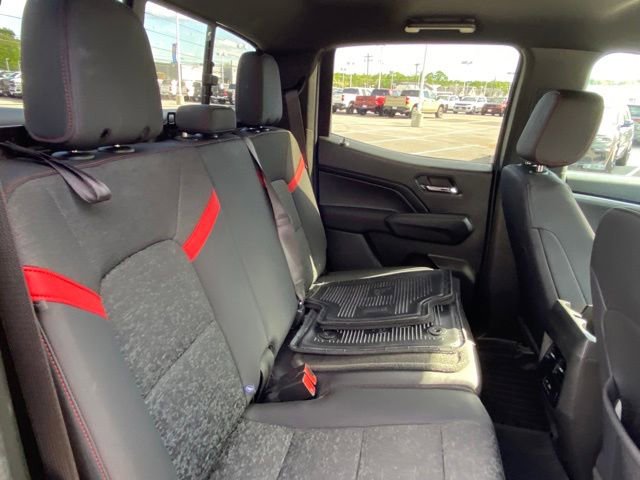 Used 2024 Chevrolet Colorado Z71 w/ Advanced Trailering Package AWD/4WD image 23