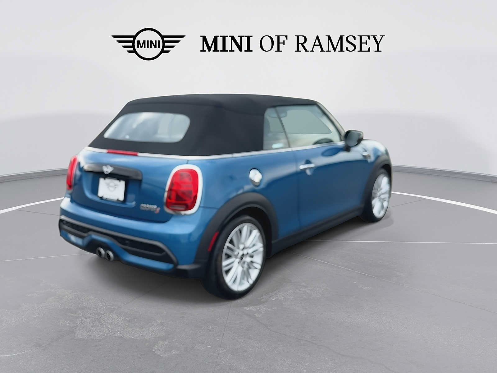 Used 2022 MINI Cooper S w/ Premium Package FWD image 8