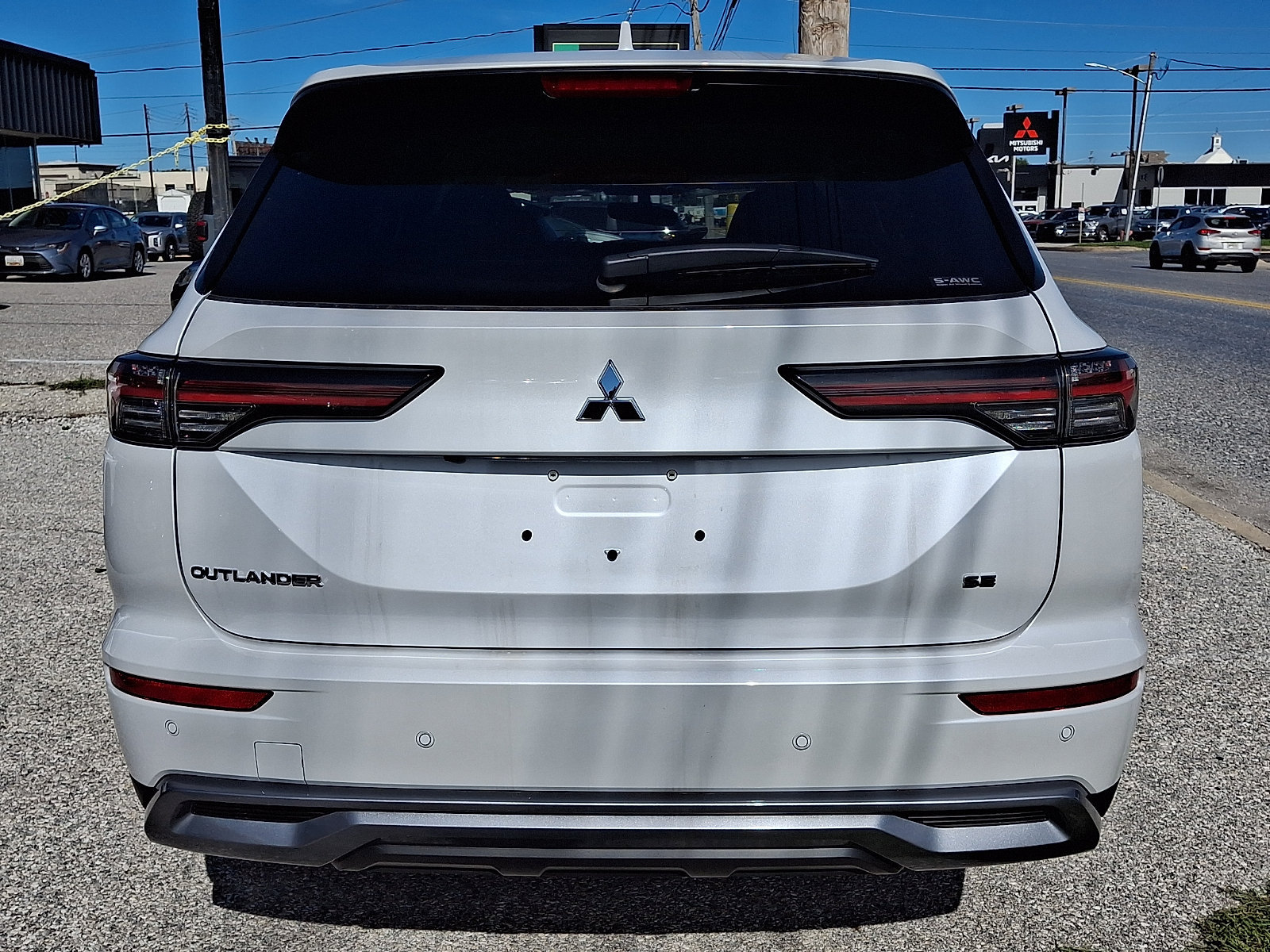 New 2026 Mitsubishi Outlander SE AWD/4WD image 6