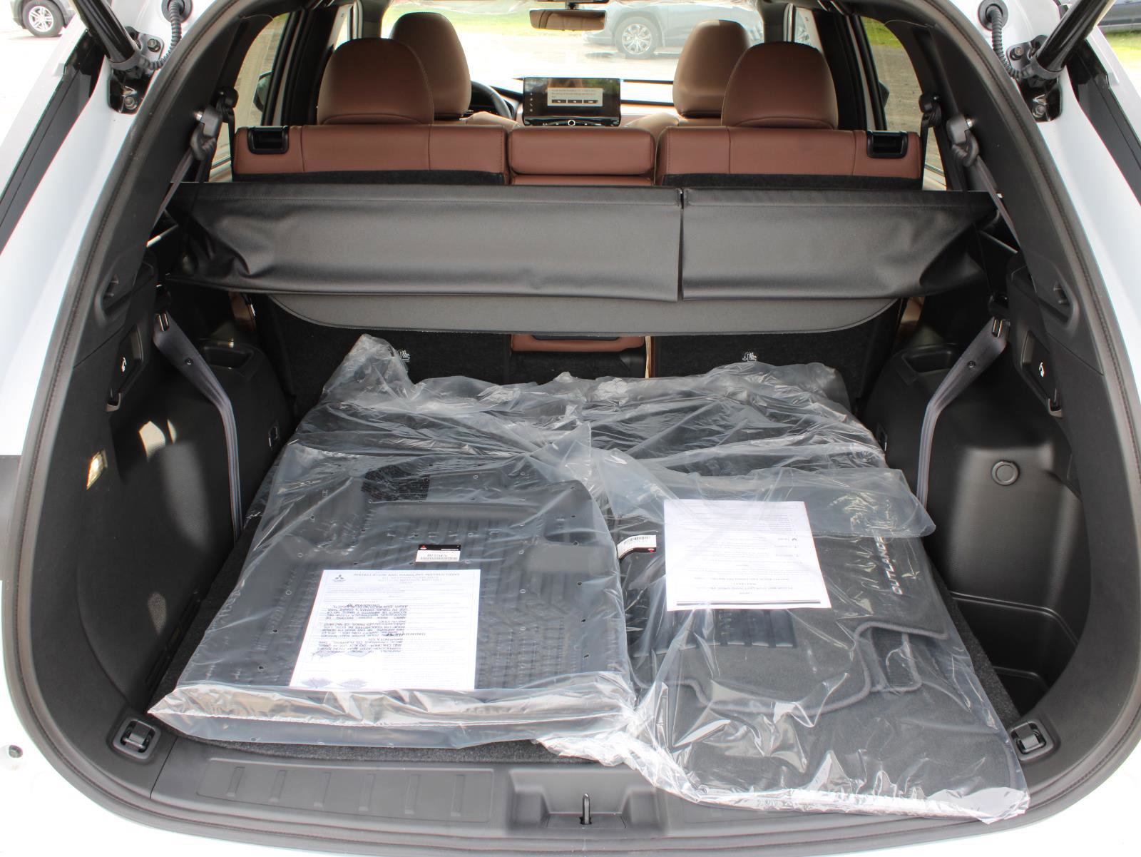 New 2025 Mitsubishi Outlander SEL image 11