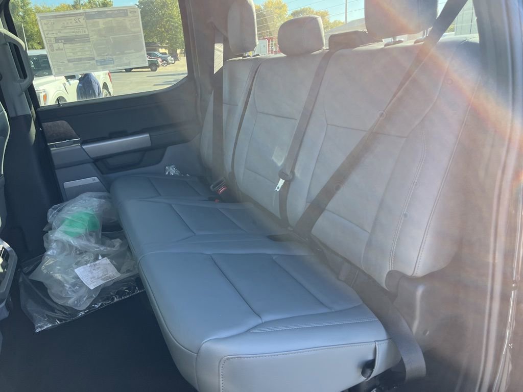 New 2025 Ford F150 Lightning Flash AWD/4WD image 11