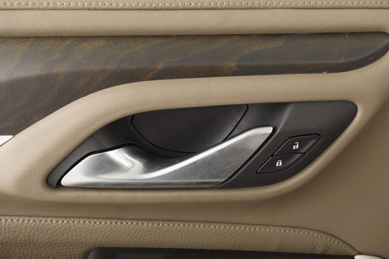 Used 2022 GMC Yukon XL Denali image 41