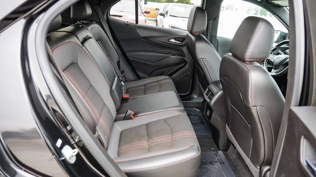 Used 2022 Chevrolet Equinox RS FWD image 19