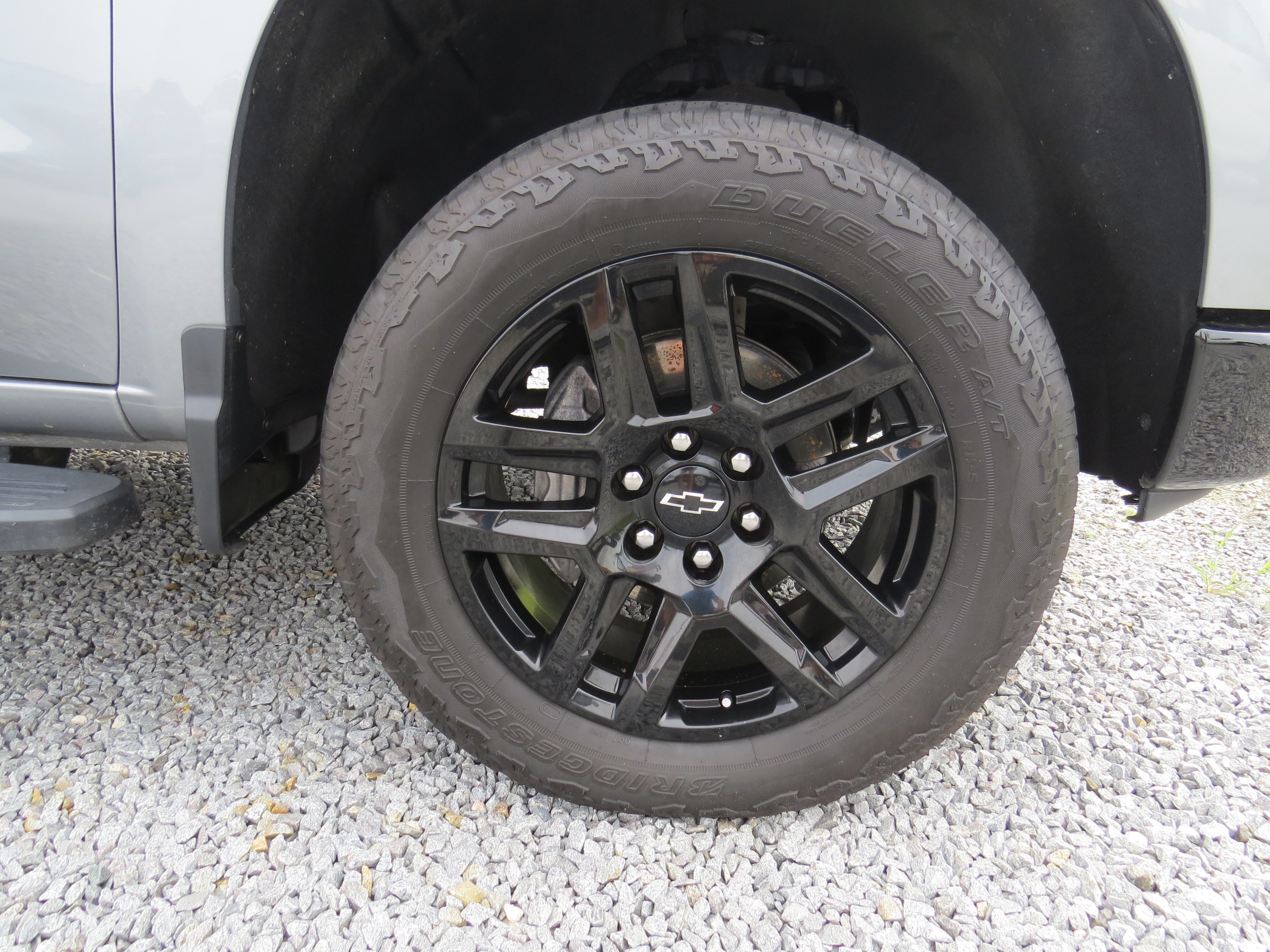 Used 2025 Chevrolet Silverado 1500 LT Trail Boss w/ Convenience Package II AWD/4WD image 11