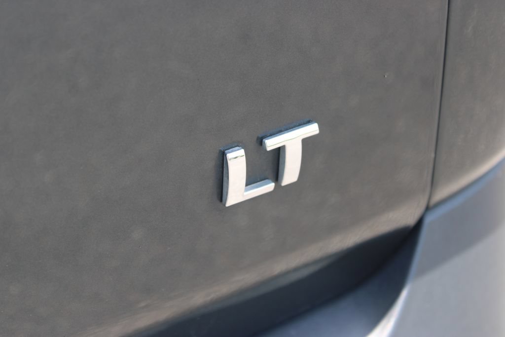 Used 2020 Chevrolet Traverse LT FWD image 16