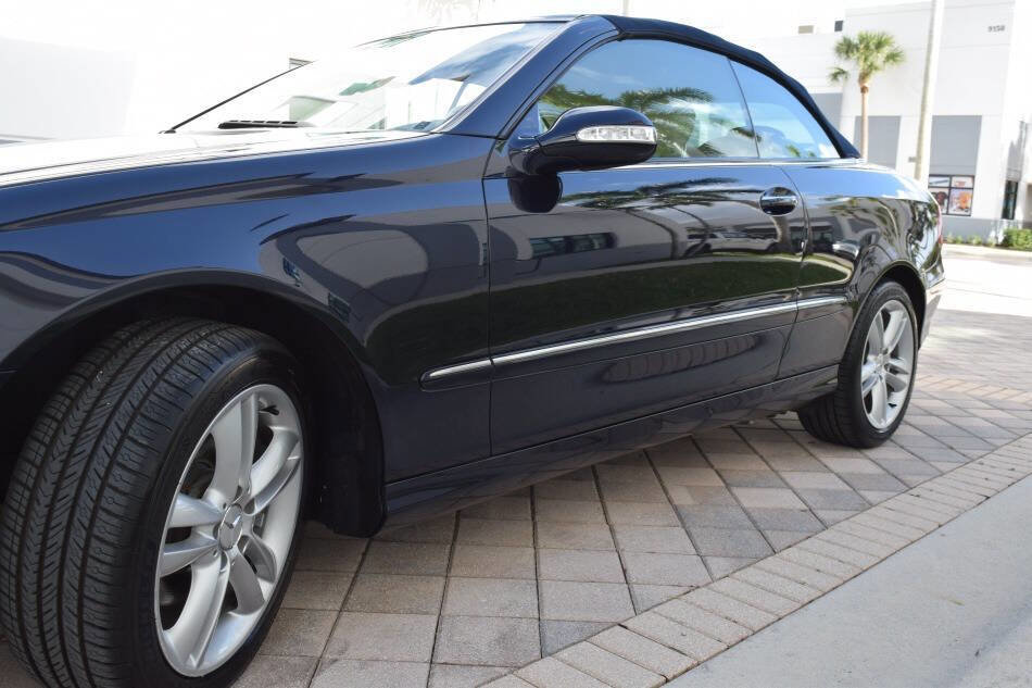 Used 2007 Mercedes-Benz CLK 350 Cabriolet image 20