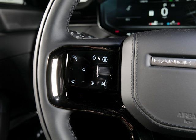 New 2026 Land Rover Range Rover Sport Dynamic SE image 18