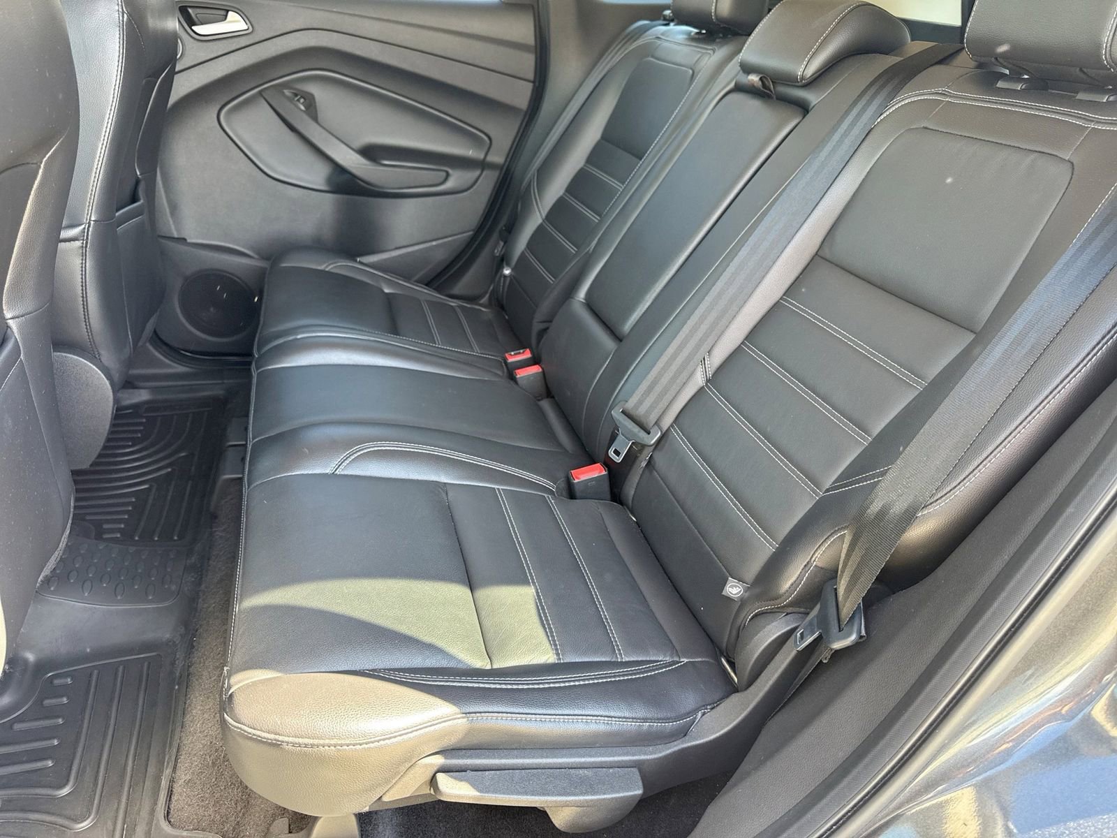 Used 2017 Ford Escape Titanium AWD/4WD image 23