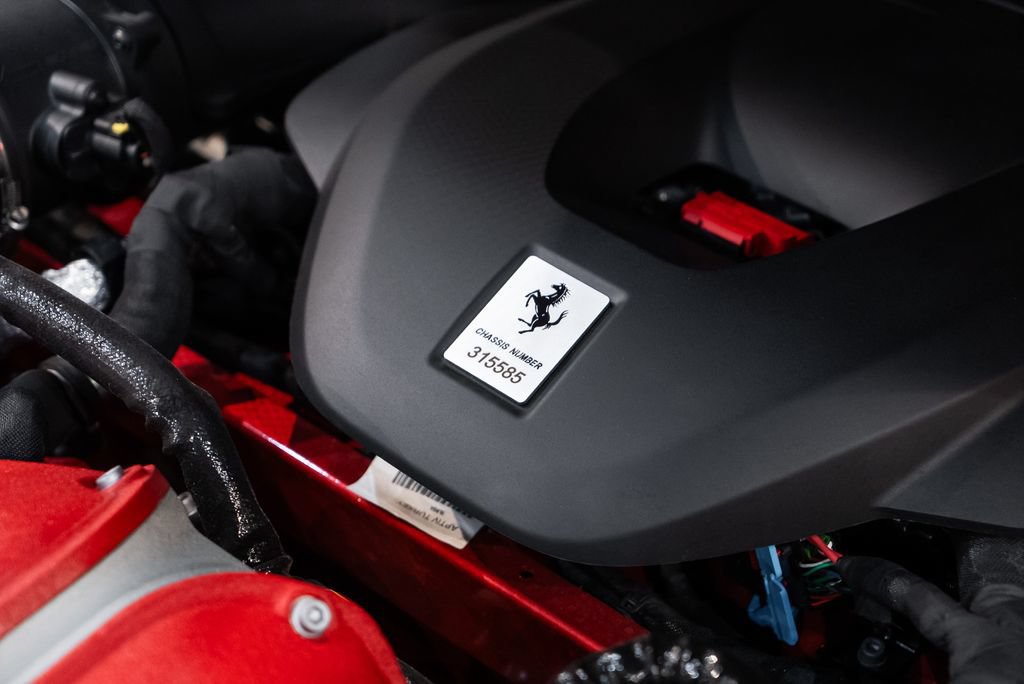 Certified 2025 Ferrari 12Cilindri RWD image 21
