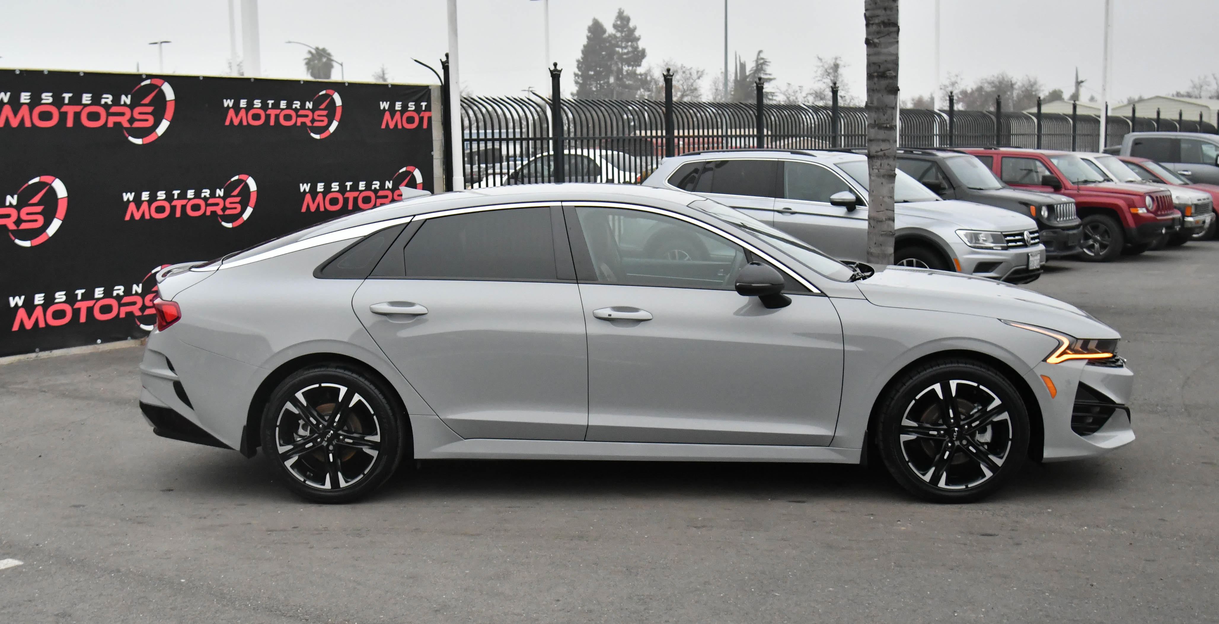 Used 2024 Kia K5 GT-Line w/ GT-Line Premium Package image 9