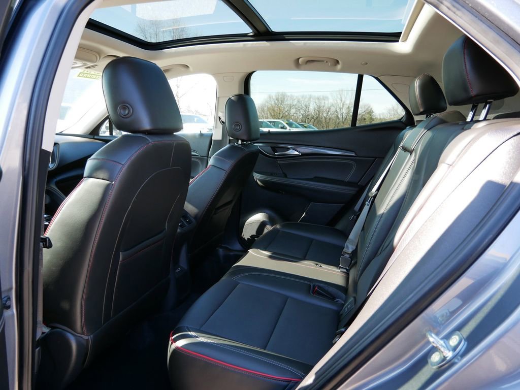 Used 2022 Buick Envision Essence w/ Technology Package I image 12