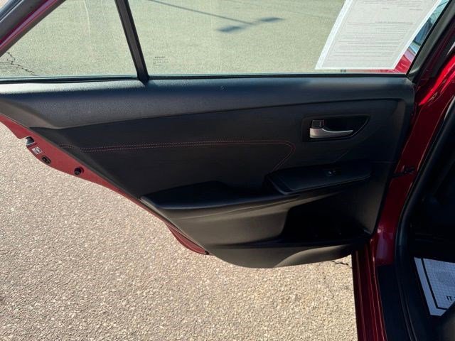 Used 2015 Toyota Camry XSE w/ Moonroof Package image 13