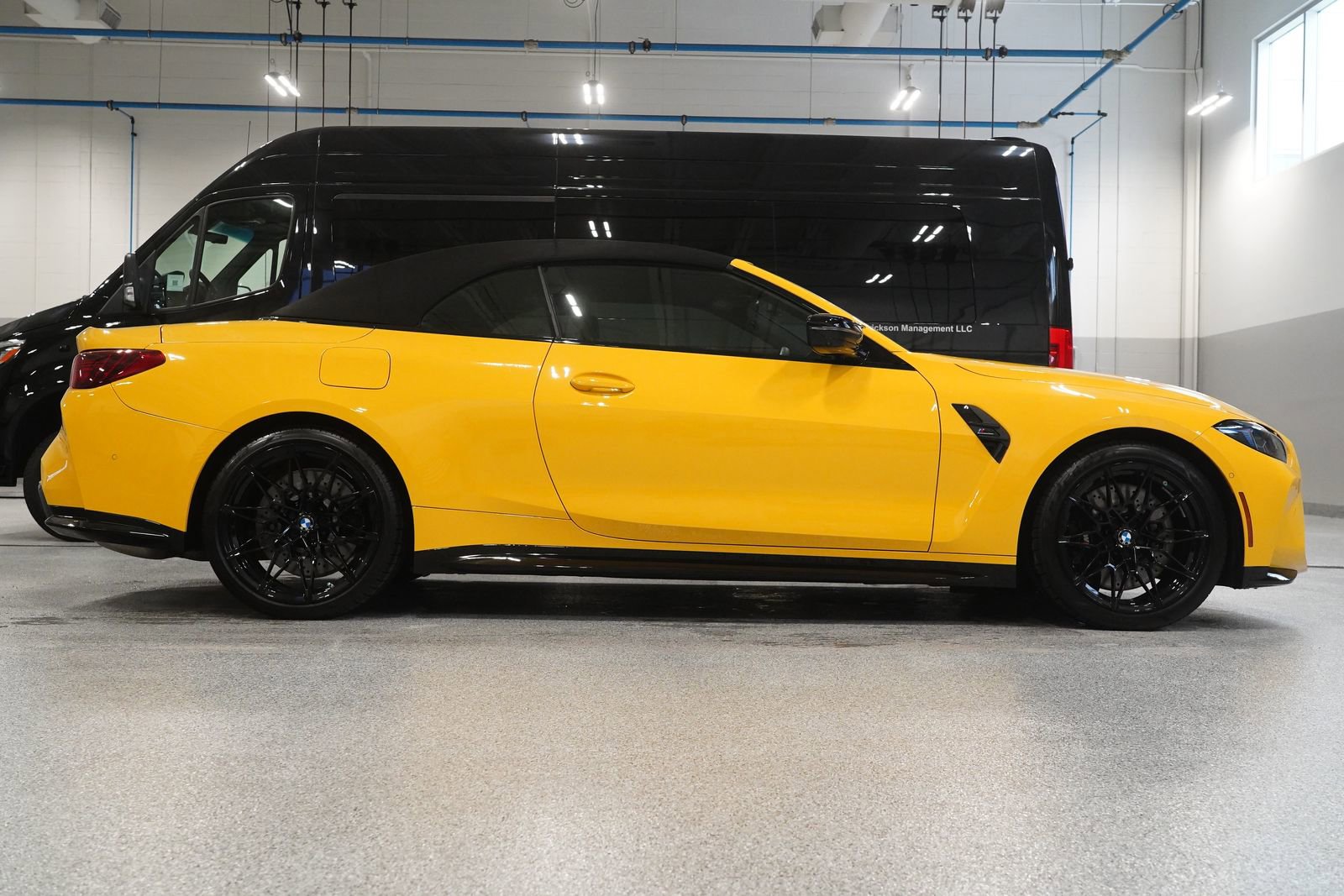 Used 2025 BMW M4 xDrive Competition image 9