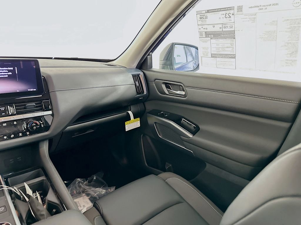 New 2026 Nissan Pathfinder SL image 31