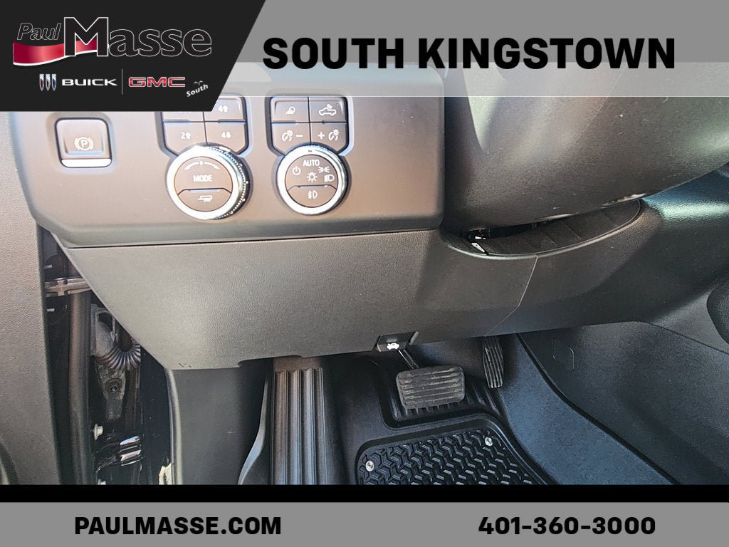 Used 2023 GMC Sierra 1500 AT4 w/ Technology Package AWD/4WD image 12