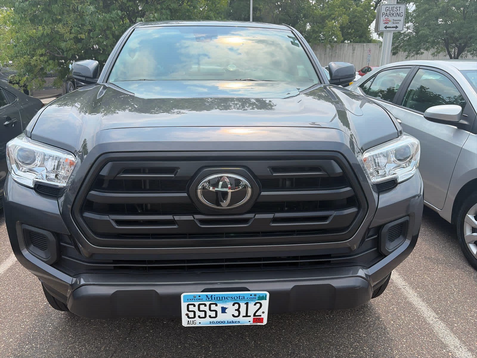 Used 2019 Toyota Tacoma SR w/ SR Convenience Package RWD image 2