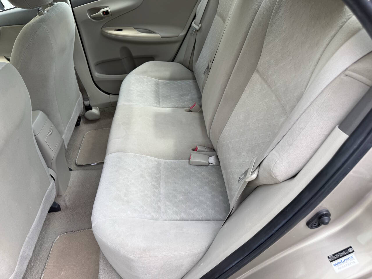 Used 2009 Toyota Corolla LE FWD image 18