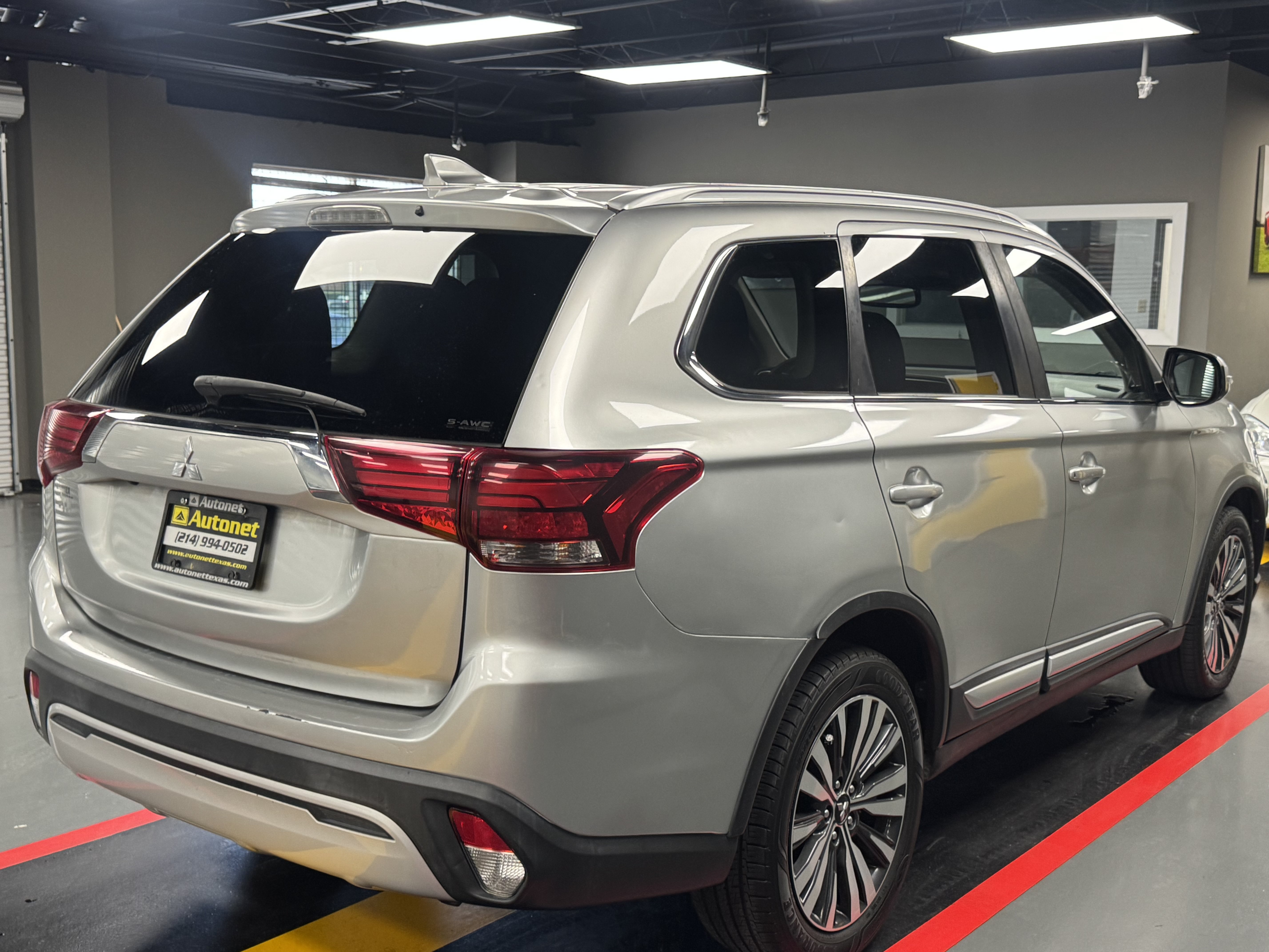 Used 2020 Mitsubishi Outlander SEL AWD/4WD image 6
