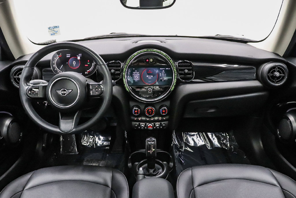 Used 2023 MINI Cooper 2-Door Hardtop FWD image 16