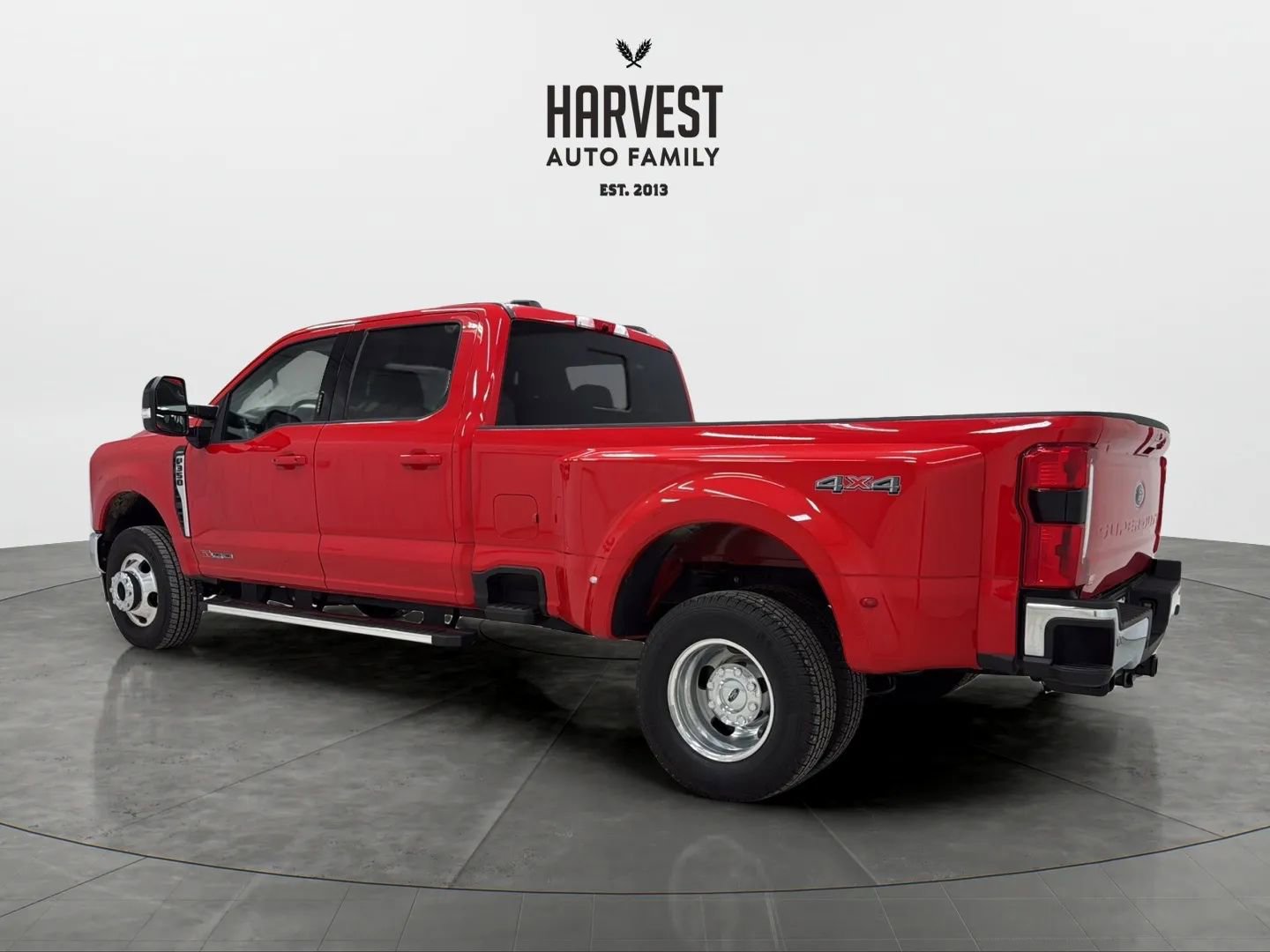 Used 2024 Ford F350 Lariat image 3