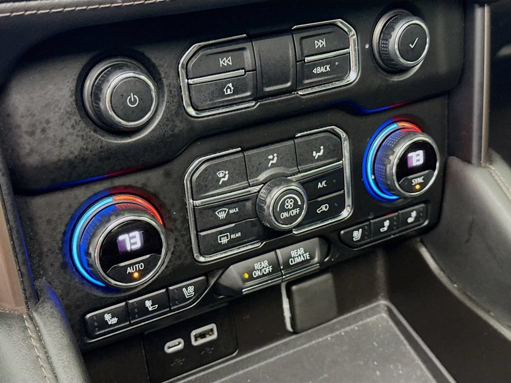 Used 2021 Chevrolet Tahoe High Country AWD/4WD image 16