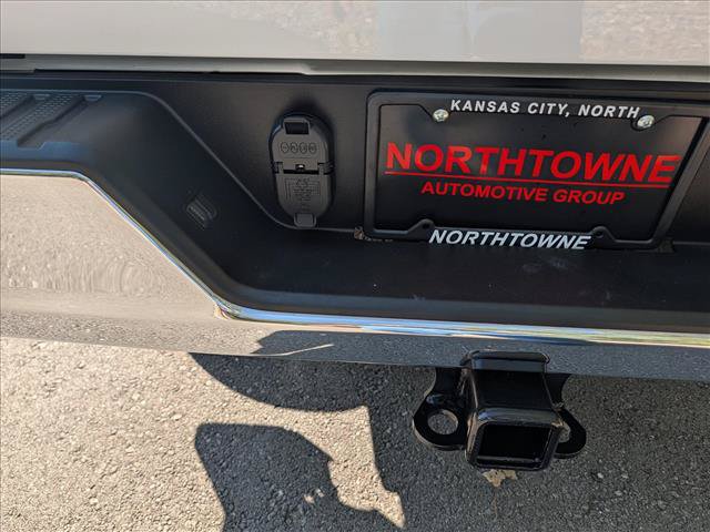 Used 2024 Chevrolet Silverado 2500 LT w/ Convenience Package AWD/4WD image 19