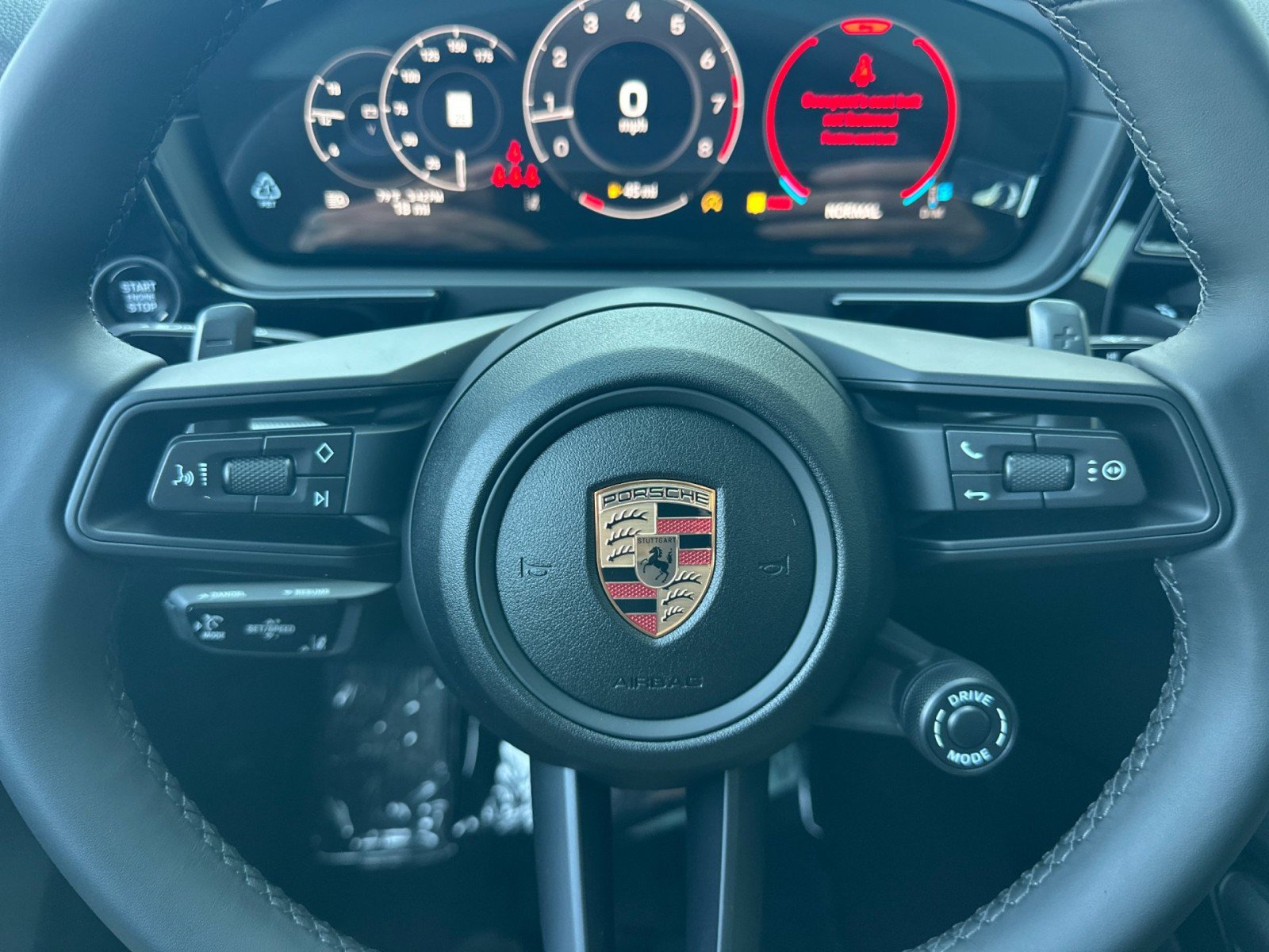 New 2026 Porsche Cayenne Coupe AWD/4WD image 24