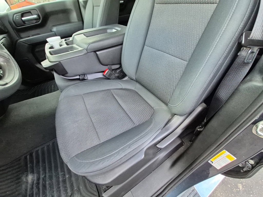 Used 2019 Chevrolet Silverado 1500 Custom w/ Custom Convenience Package image 11