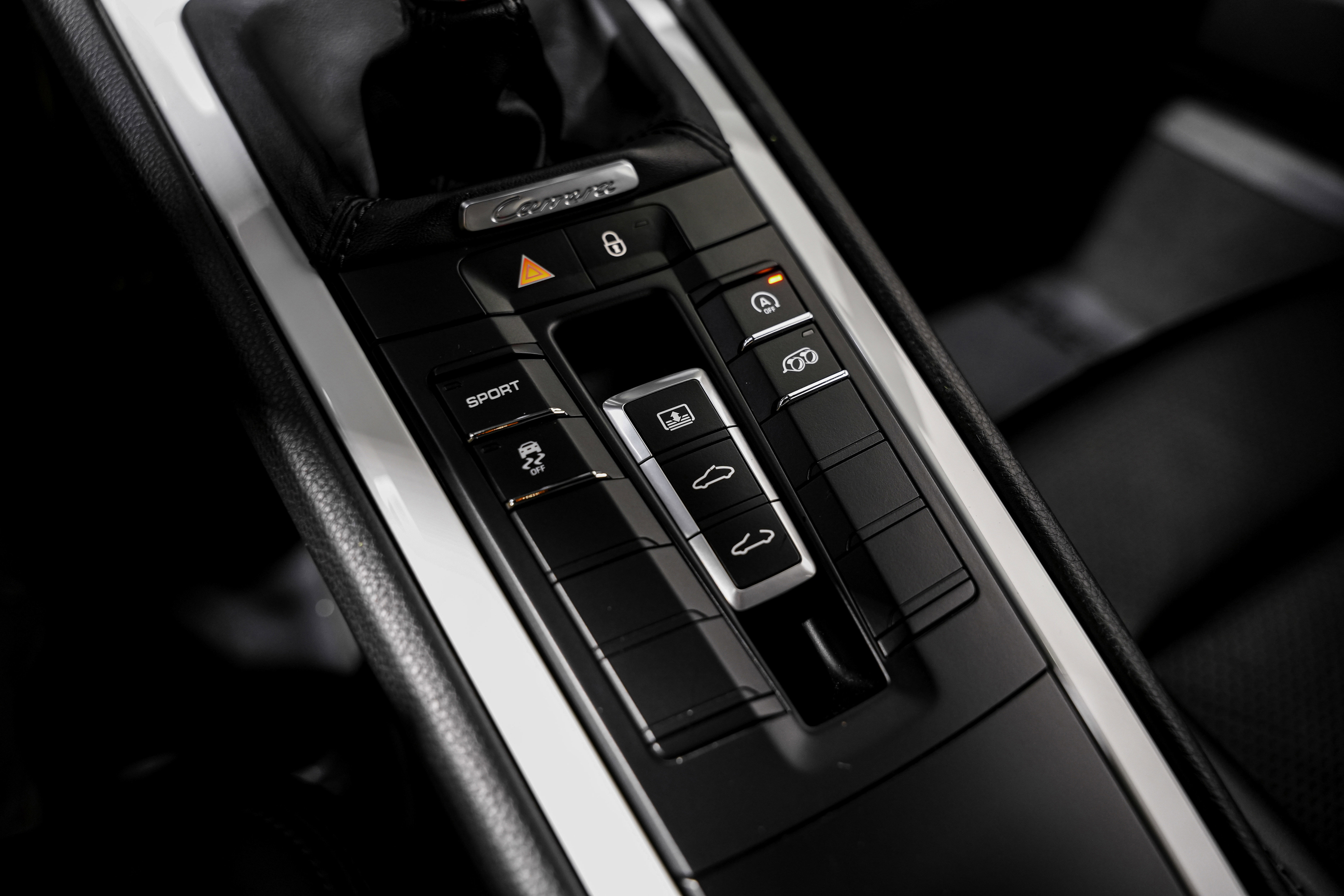 Used 2014 Porsche 911 Carrera image 15