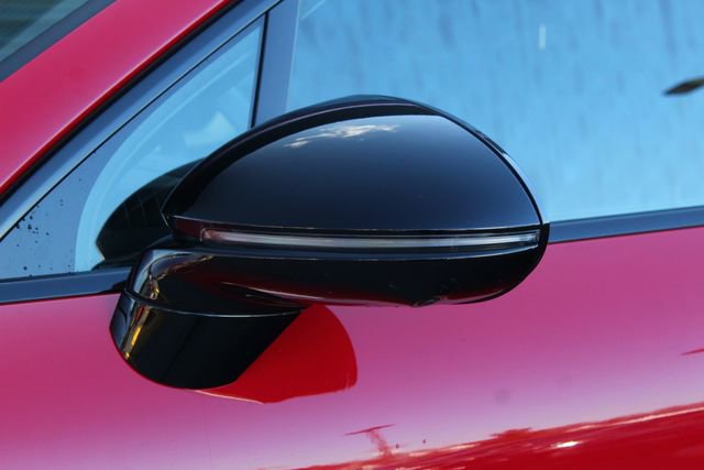 Certified 2025 Porsche Cayenne Coupe image 14