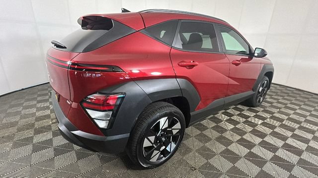 Certified 2025 Hyundai Kona SEL AWD/4WD image 2