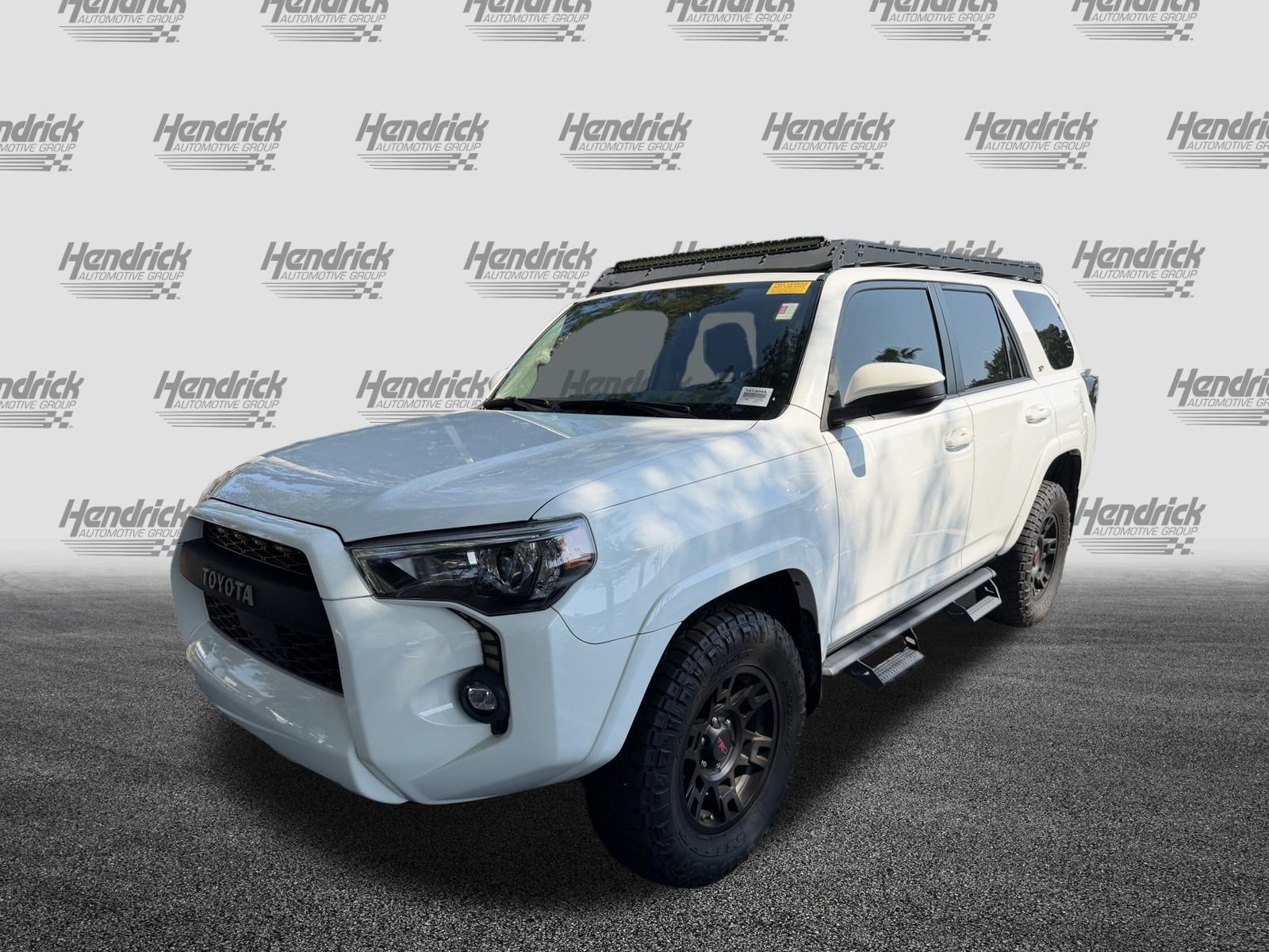 Used 2023 Toyota 4Runner SR5 AWD/4WD image 5