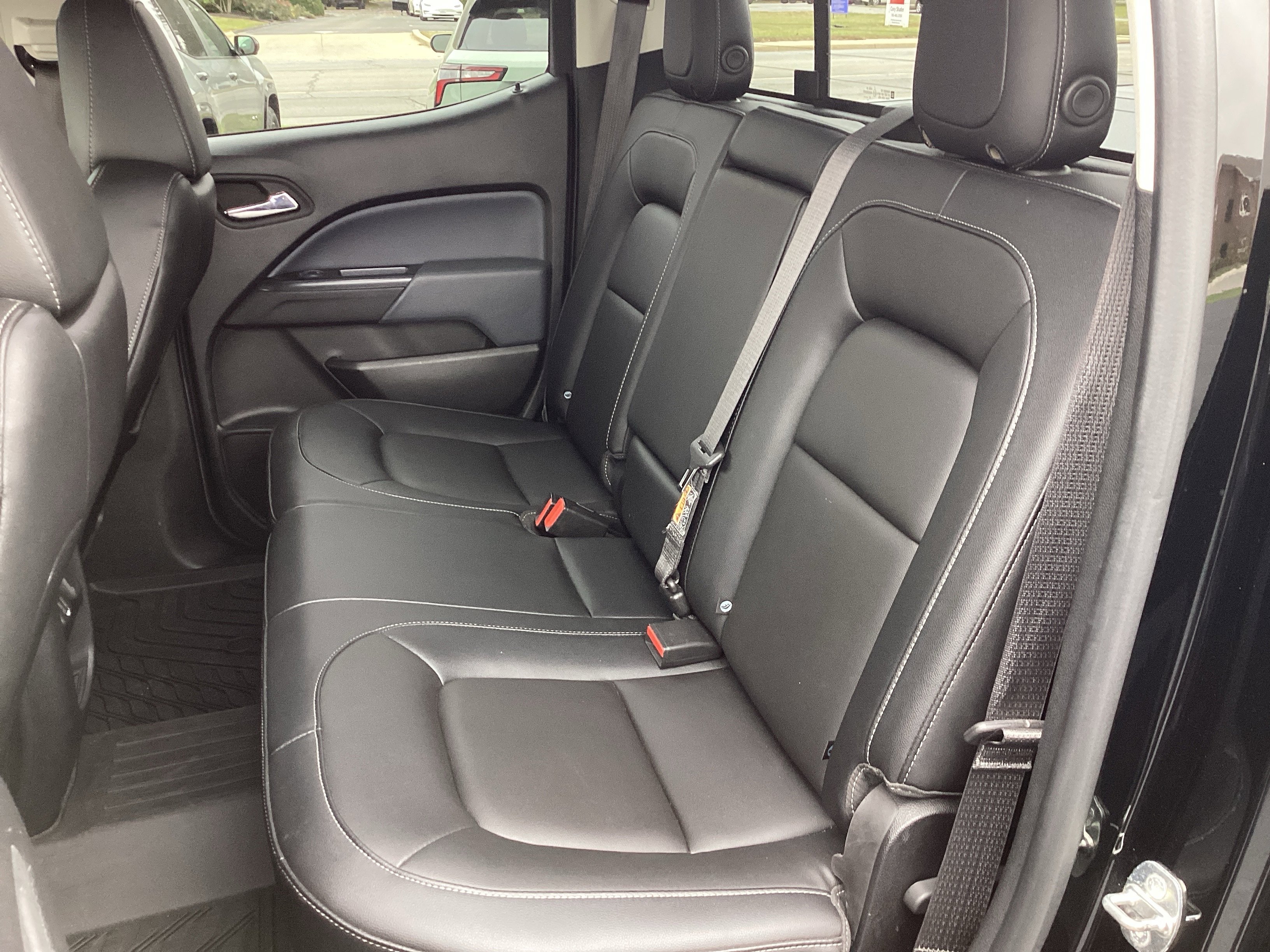 Used 2020 Chevrolet Colorado Z71 w/ Z71 Midnight Edition image 35