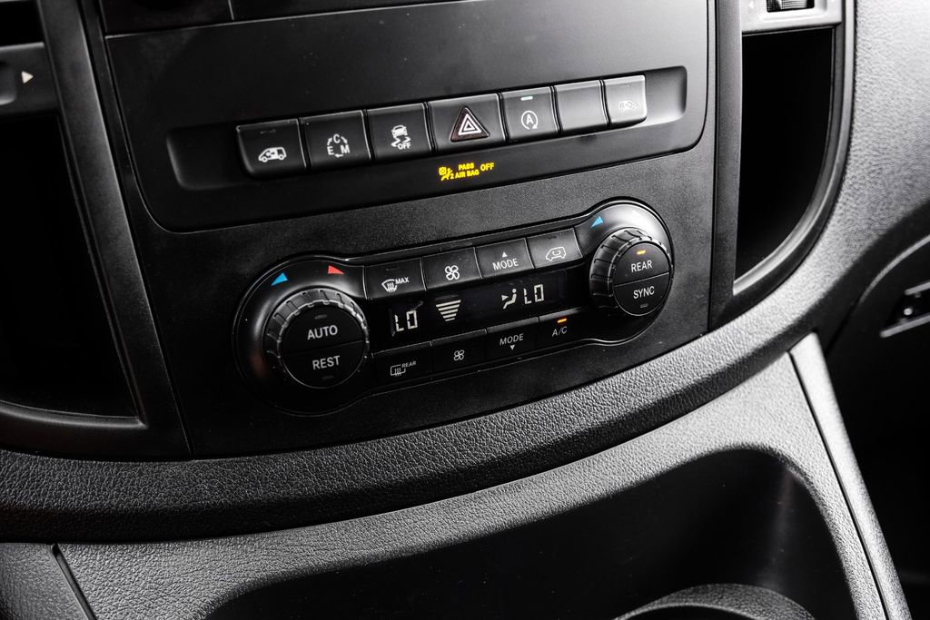 Used 2017 Mercedes-Benz Metris Passenger w/ Driver Efficiency Package image 21